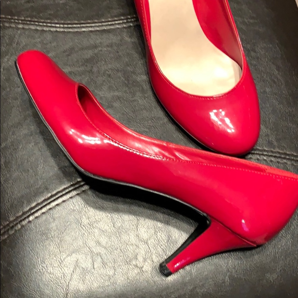 Little red Heel